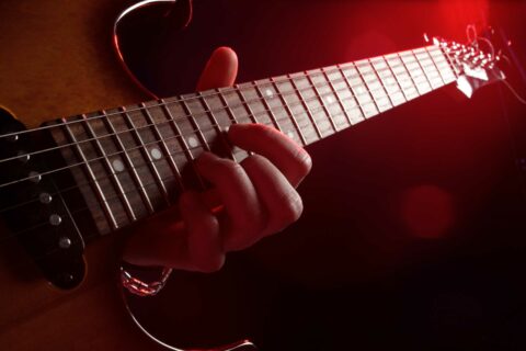 Escola de Música Blues Club - Curso de Guitarra